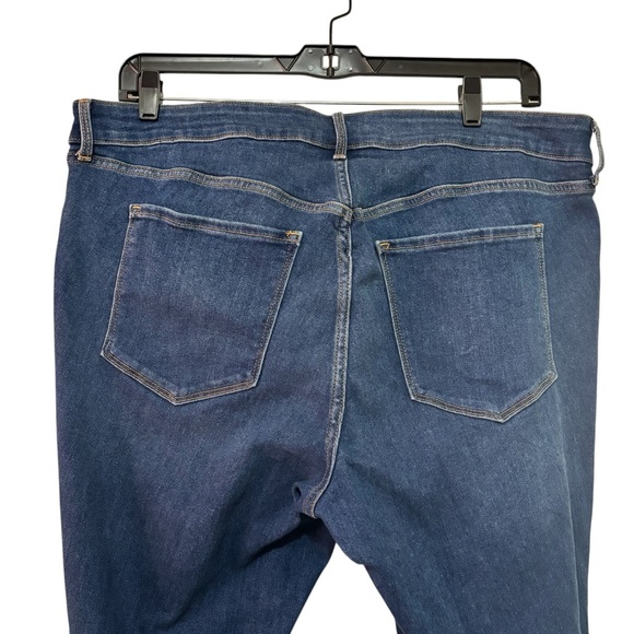 Old Navy Mid-Rise Power Slim Straight Blue Distressed Jeans Women’s Size 20 - Picture 8 of 16